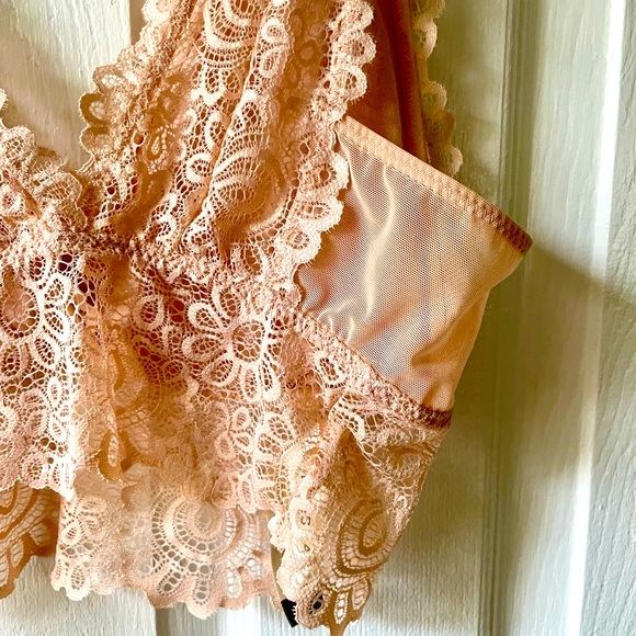 Lucky Brand long-line bralette in peach - Picture 9 of 11